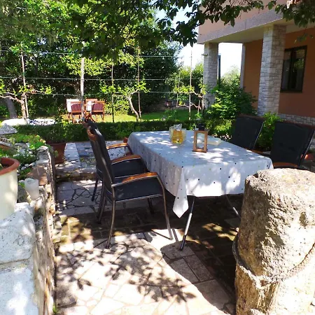 Apartment In Muntic/Istrien 10825 Apartment *