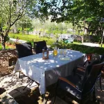 Apartment In Muntic - Istrien 10825 Lägenhet