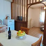 Apartment In Muntic - Istrien 10825