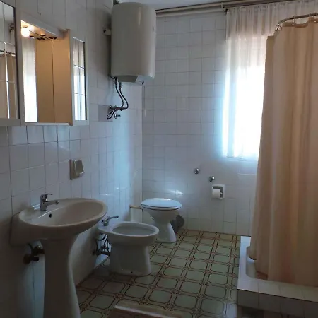 Apartment In Muntic - Istrien 10825 Lägenhet Muntić